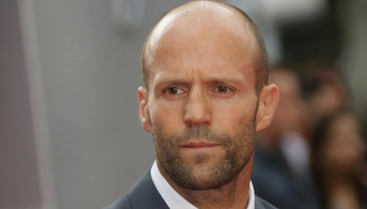 Jason Statham věrný svým kořenům akčního filmu