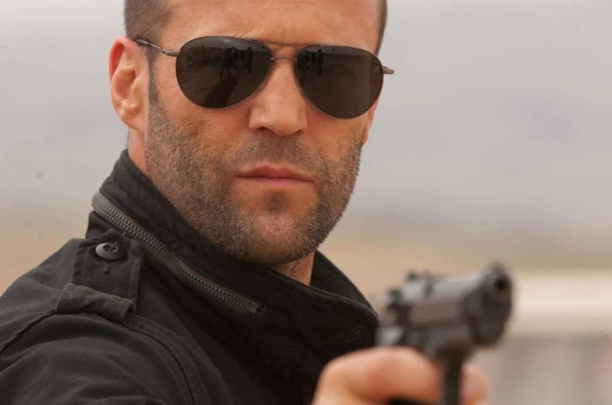 Jason Statham sdílí vzácné fotografie s dětmi a Rosie Huntington-Whiteley