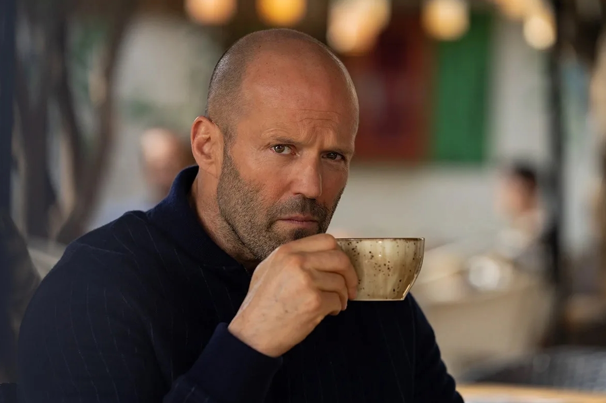 Jason Statham ve filmu 'Revolver' Scéna ve výtahu