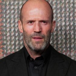 Jason Statham se vrací: „Včelař“ se po oznámení pokračování vyšplhal na vrchol streamovacích žebříčků